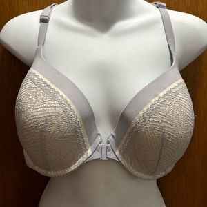 Victoria’s Secret Body by Victoria lined Demi